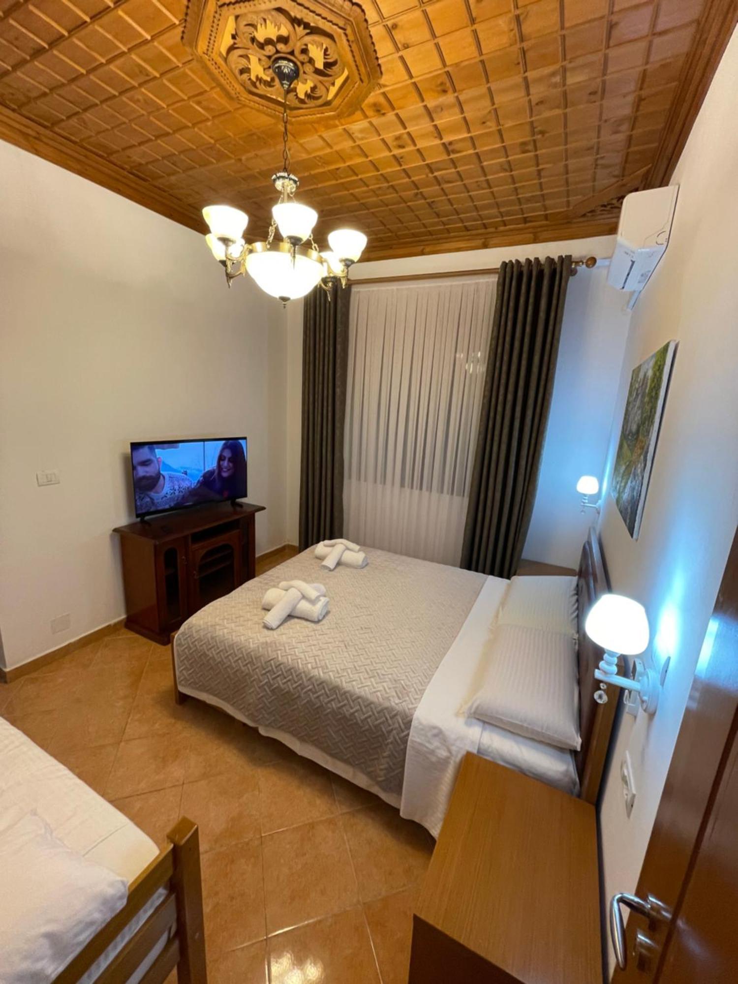 Vila At Berat Exterior photo
